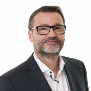 Gottfried Feiertag 23-303x303.jpg