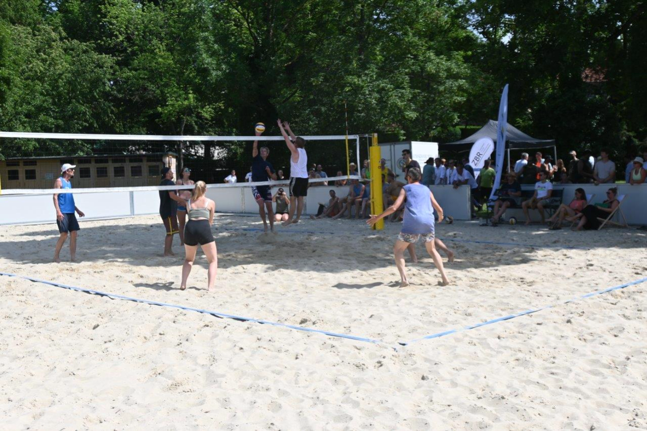 12. Beachvolleyball-Turnier 2022 _ ZBR10.png